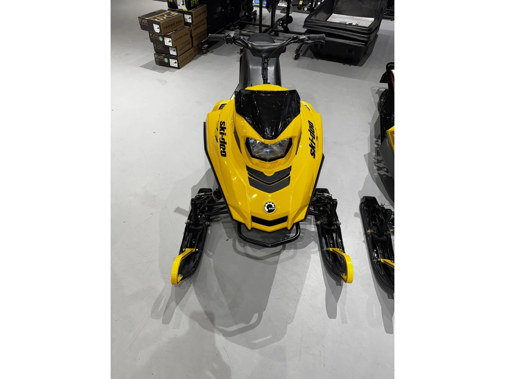 2027 Ski-doo Mxz 200