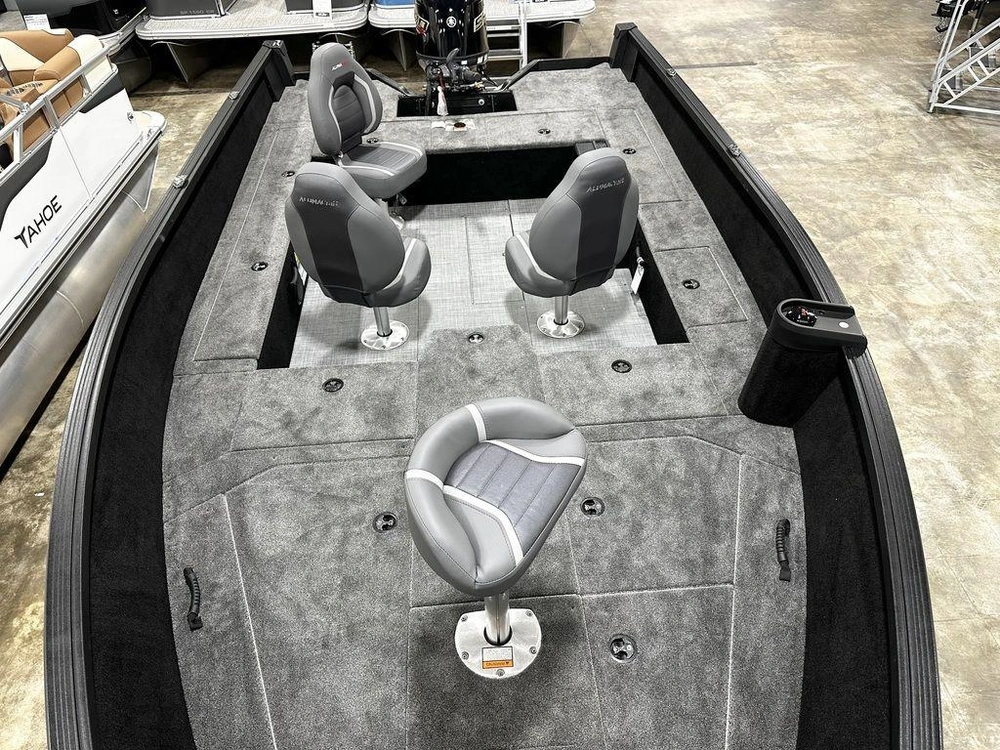 2026 Alumacraft Competitor 175x Tiller
