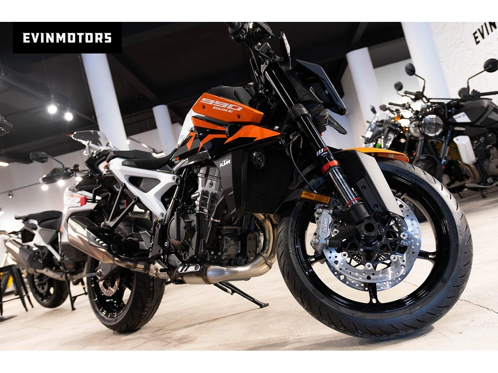 2027 Ktm 990 Duke