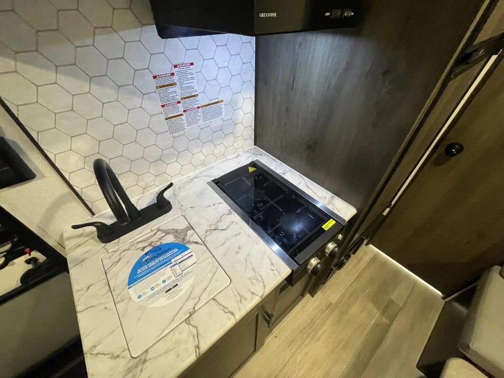 2022 Coachmen Clipper 17fq