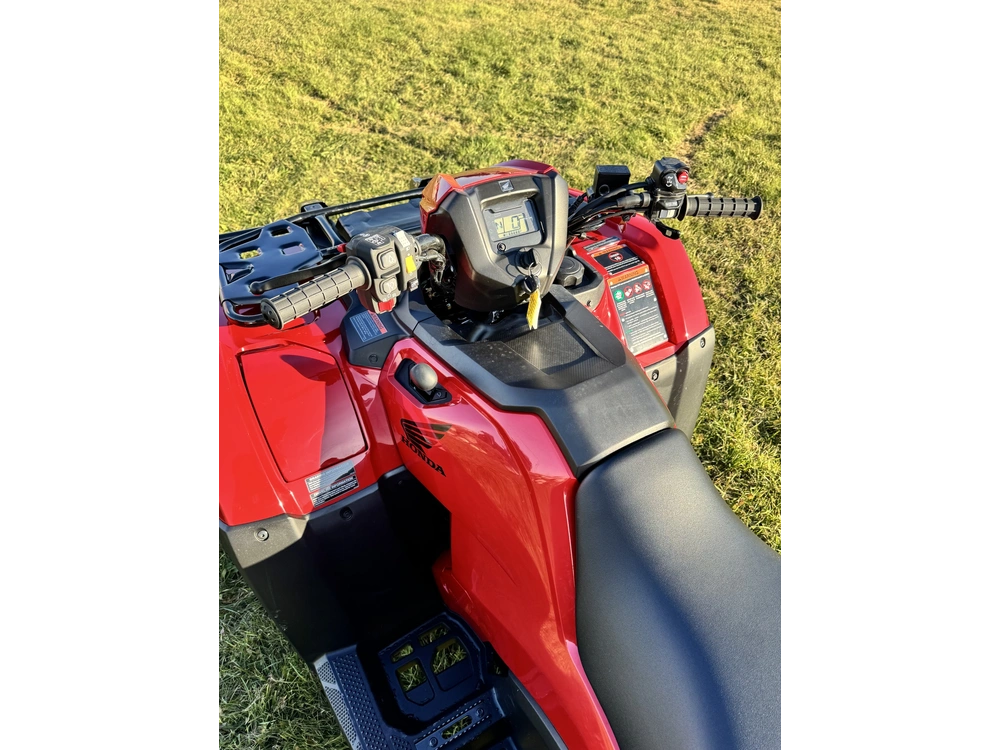 2027 Honda Rubicon Dct Irs Eps, Red
