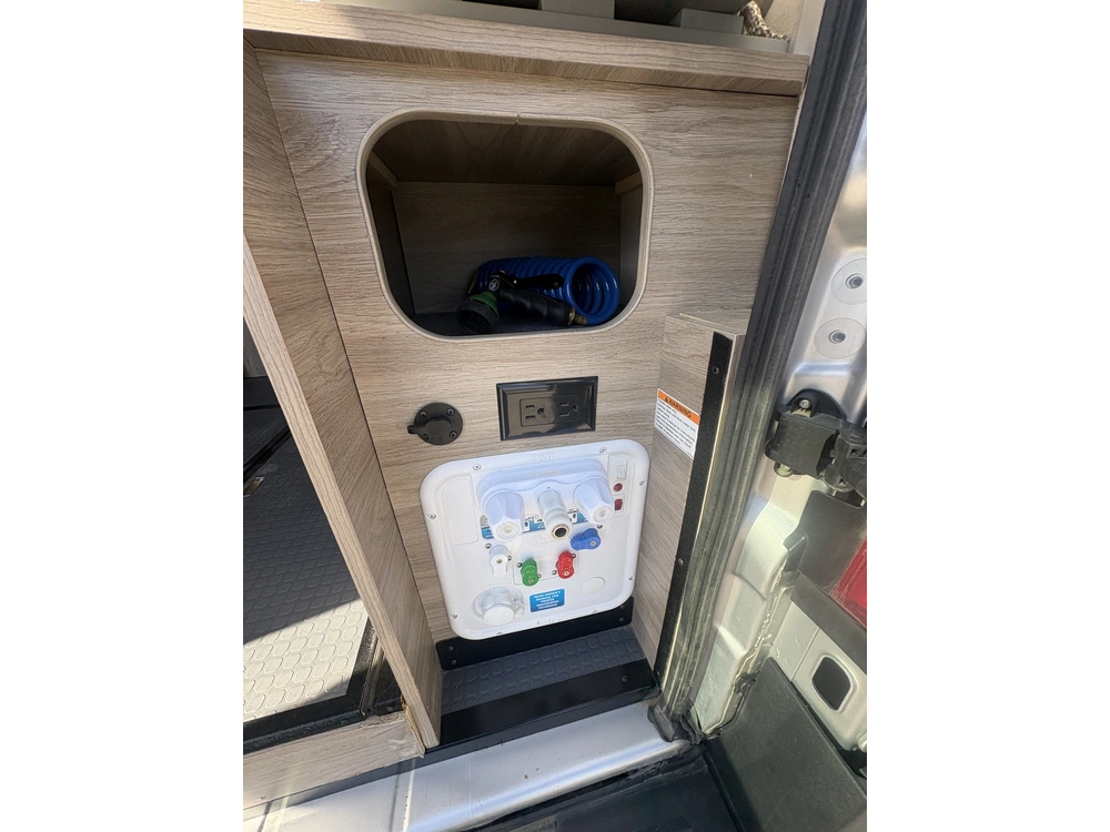 2021 Ram Promaster Winnebago Solis