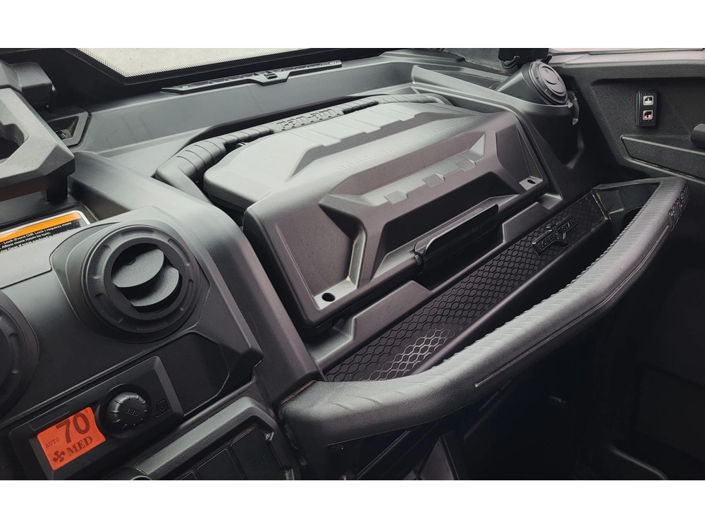 Can-am Defender Lone Star 2025