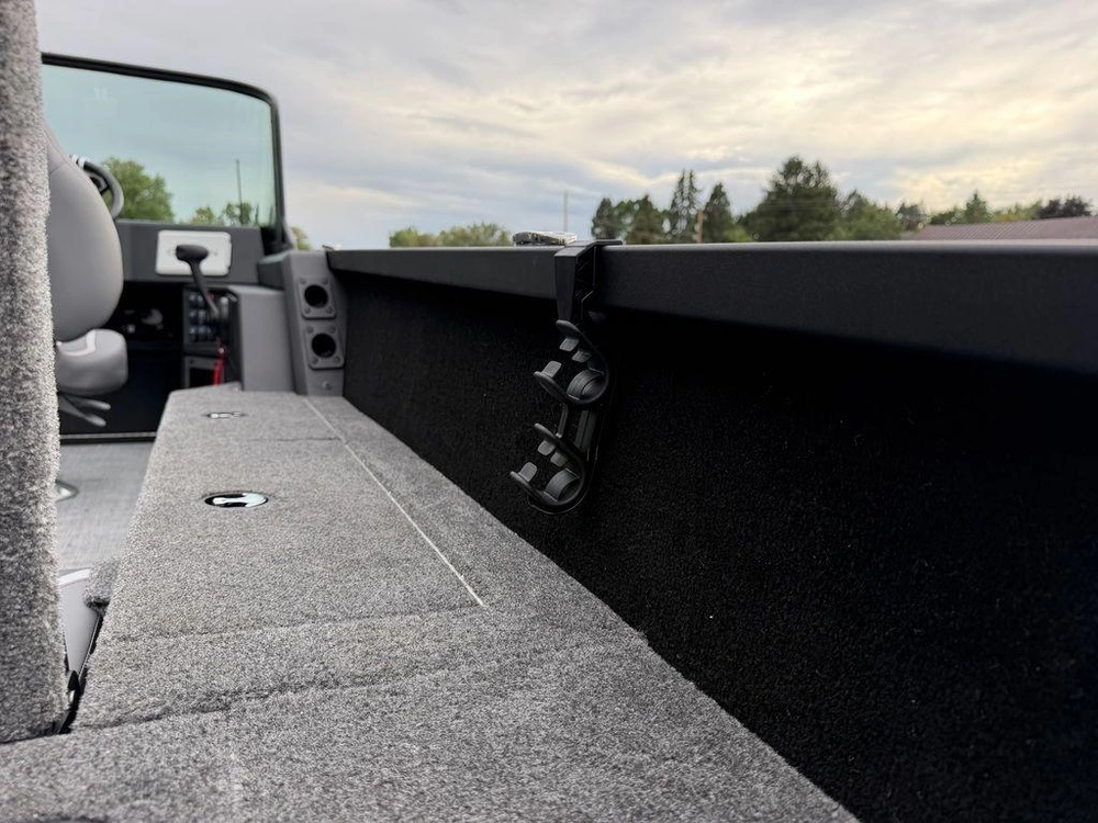 2027 Alumacraft Competitor 190x Sport