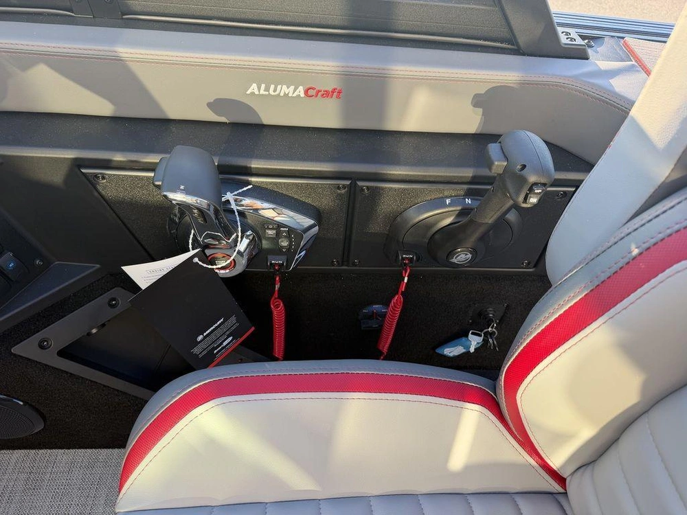 2027 Alumacraft Trophy 205x Sport
