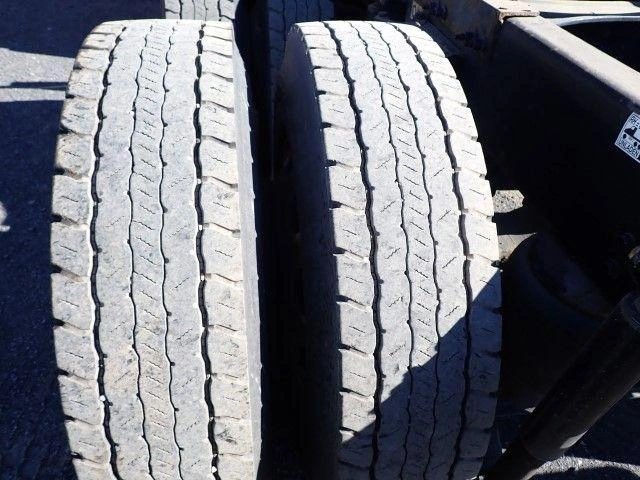 Peterbilt 579 2025