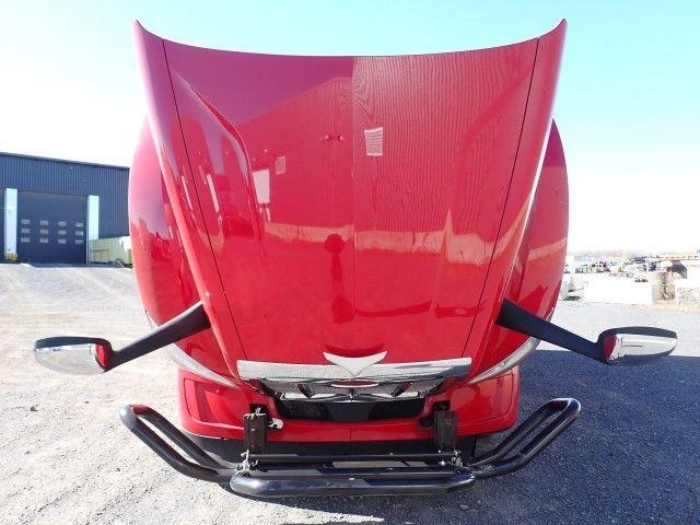Peterbilt 579 2025