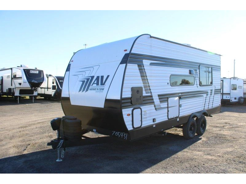 Grand Design Momentum 17mav 2027