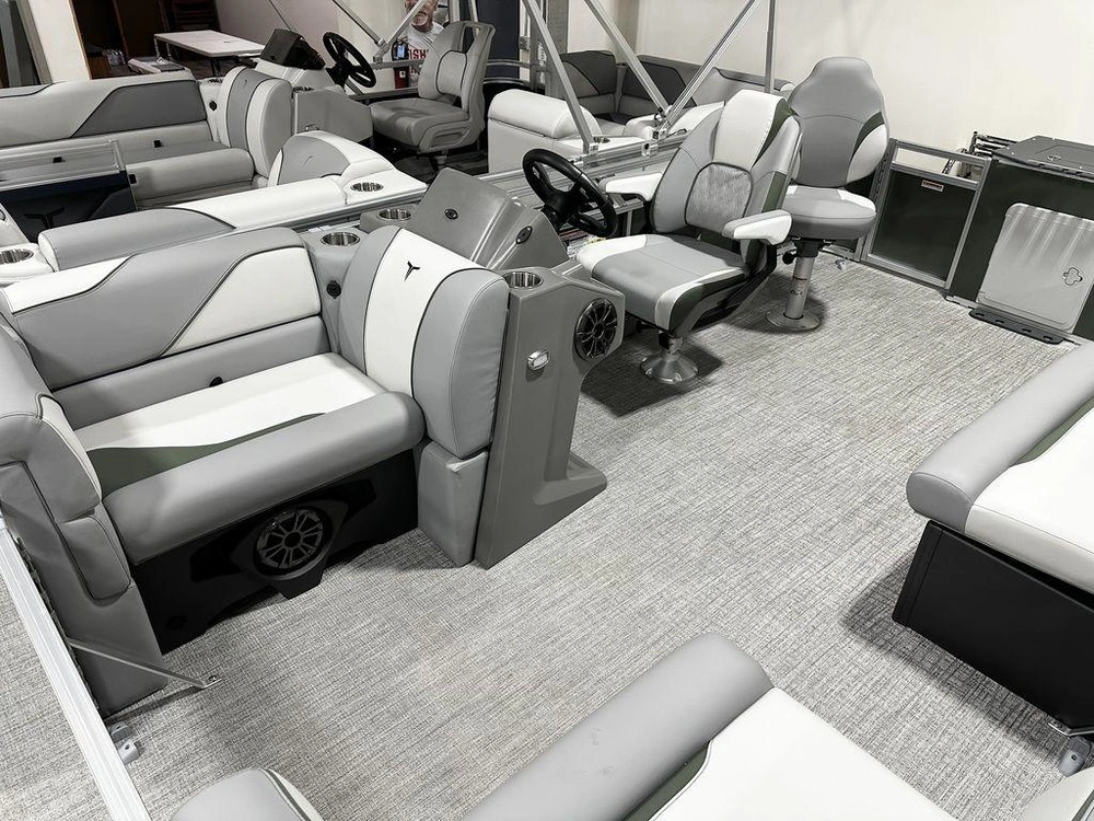 2027 Tahoe Pontoons Sport Rear Fish 17ft