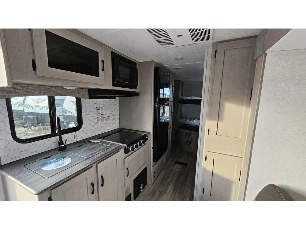 2023 Coachmen Viking 252dbus