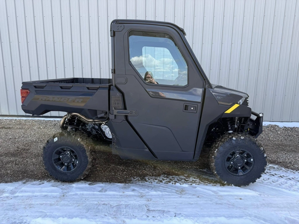 2027 Polaris Ranger 1000 Cab - Granite Gray
