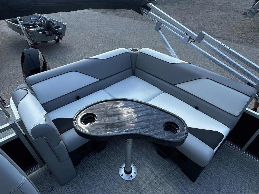 2026 Tahoe Pontoons Sport Cruise 15 Ft