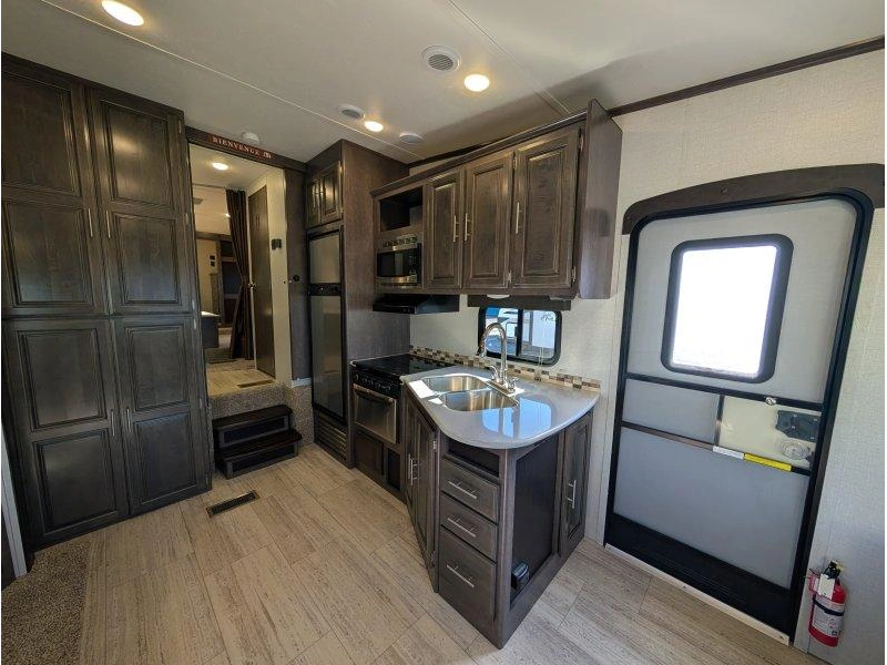 2017 Crossroads Cruiser 25rl