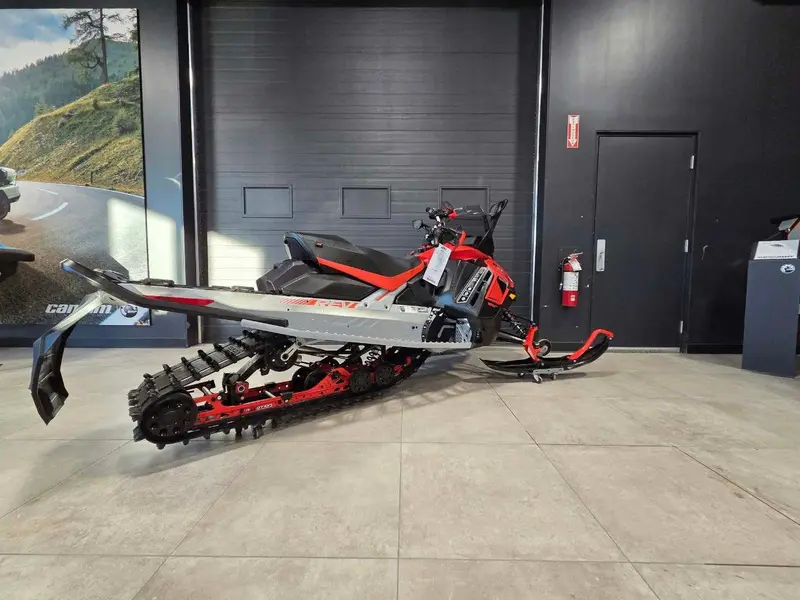 Ski-doo Renegade X 900 Turbo Used 2019