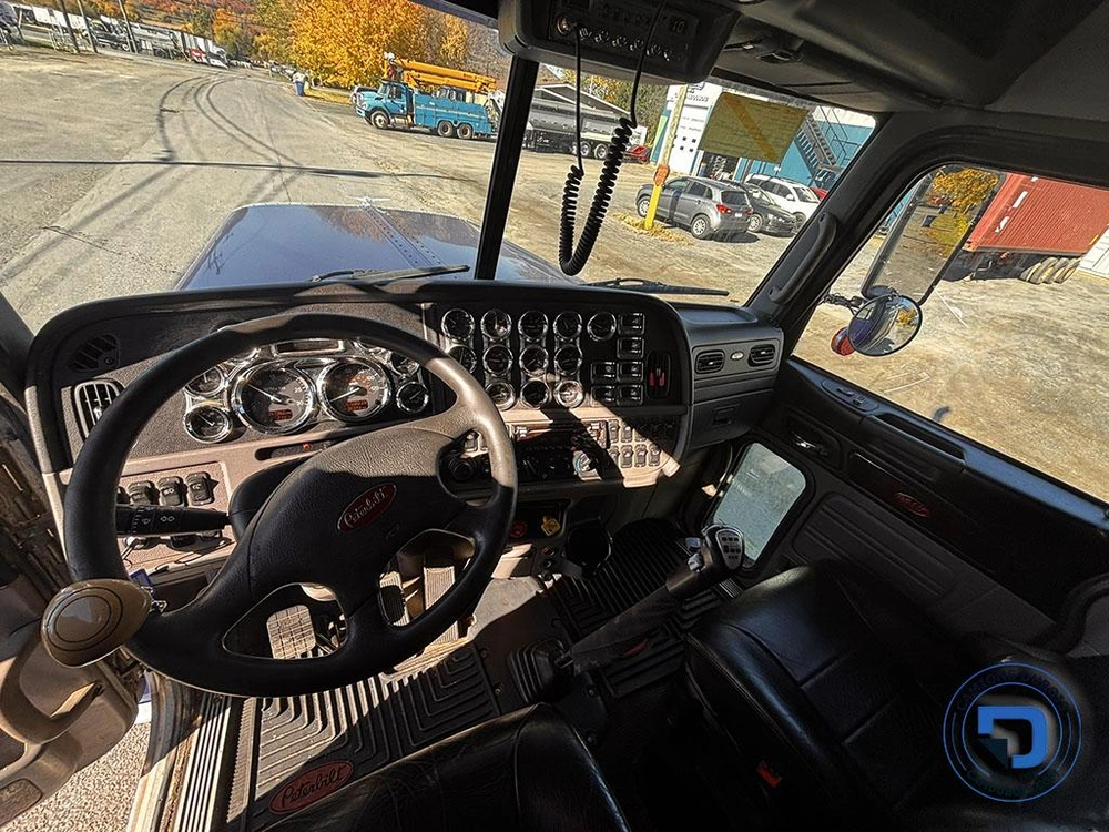 Peterbilt 389 2021