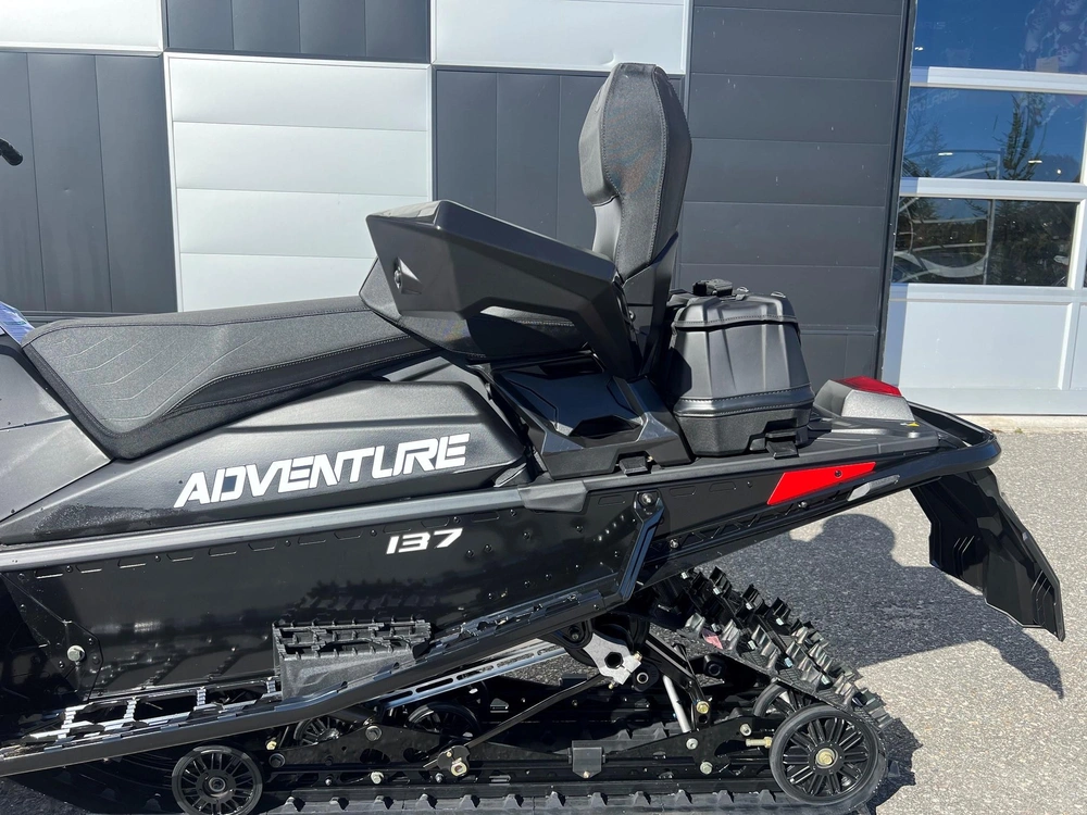 Polaris Prostar S4indyadv137red 2027