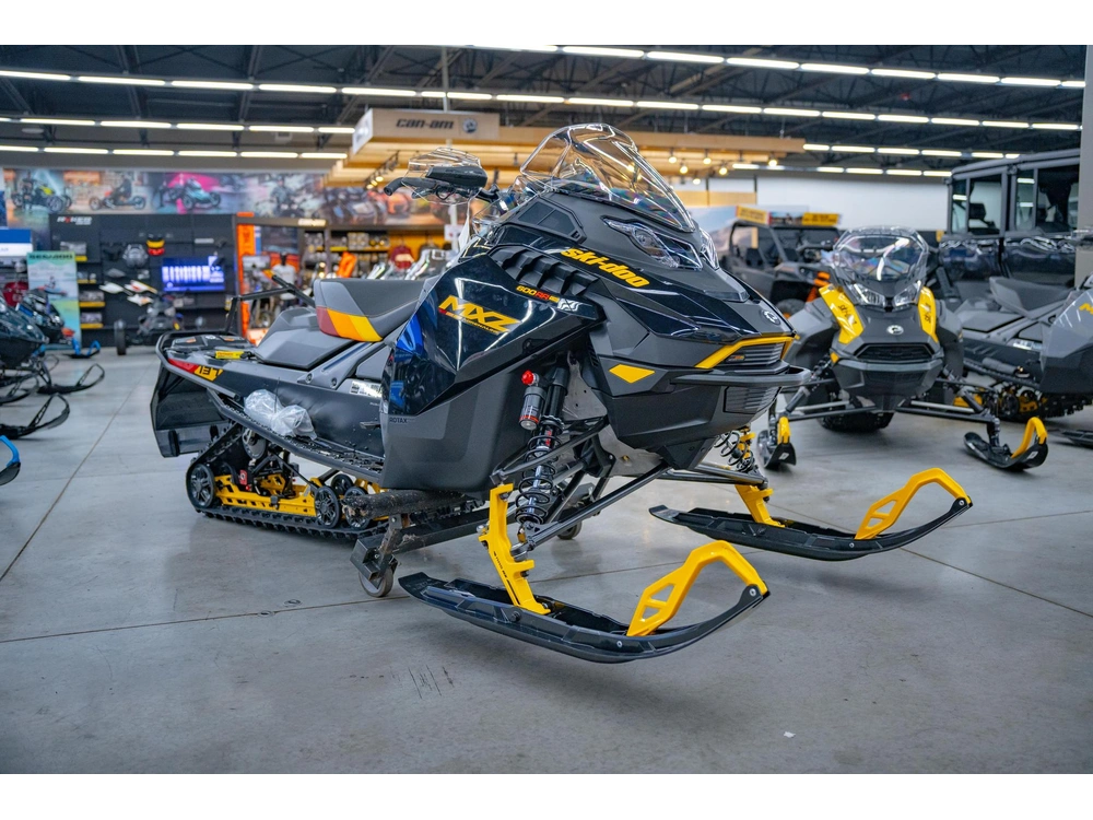 2027 Ski-doo Mxz Adrenaline Blizzard 600rr