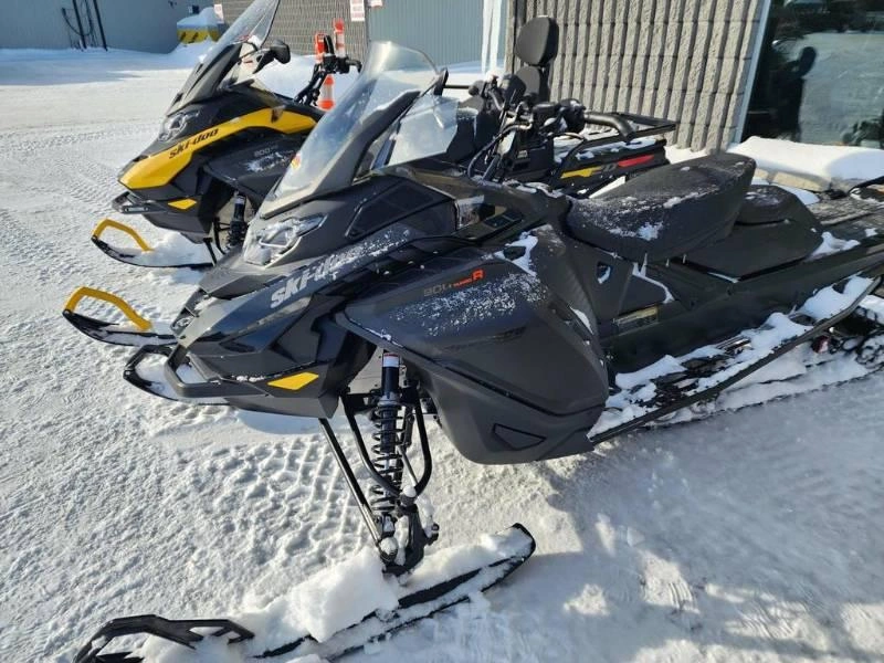2026 Ski-doo Renegade Adrenaline 900 Ace Turbo R Ripsaw 1.25'' E.s.