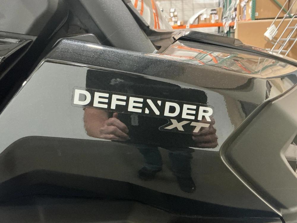 2027 Can-am Defender Xu Xt Cab Hd10 Triple