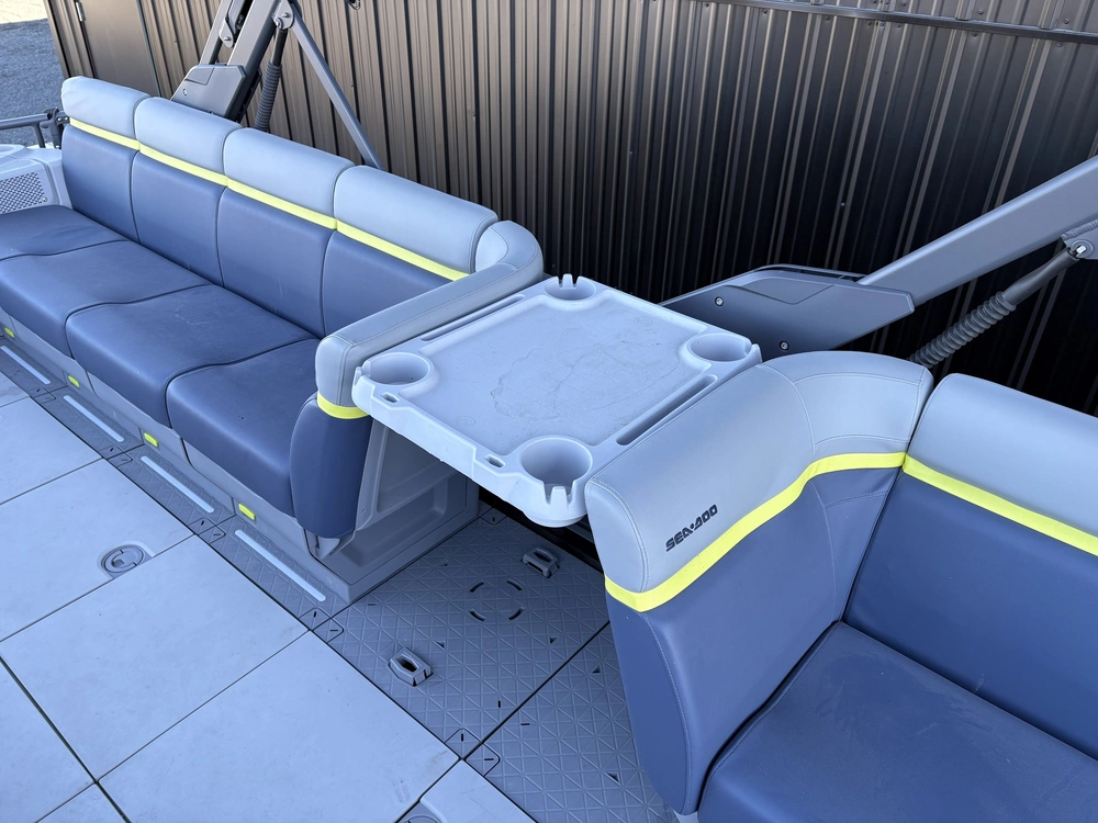 2026 Sea-doo Switch Cruise Ltd 21' 300 (dbl Bimini) - Galvanized