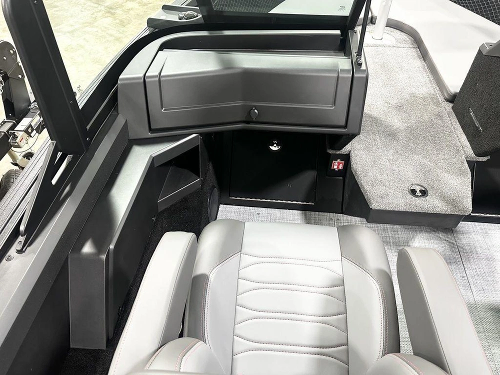 2026 Alumacraft Competitor 185x Sport