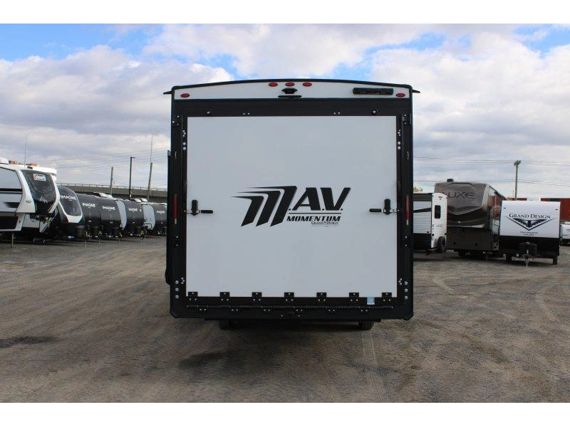 Grand Design Momentum 30mav 2027