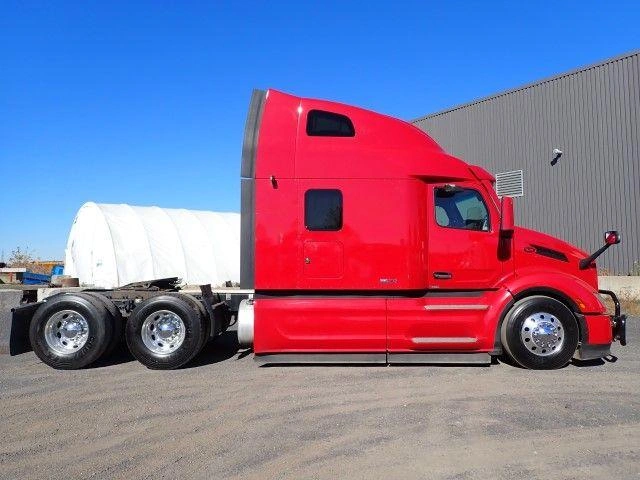 Peterbilt 579 2025