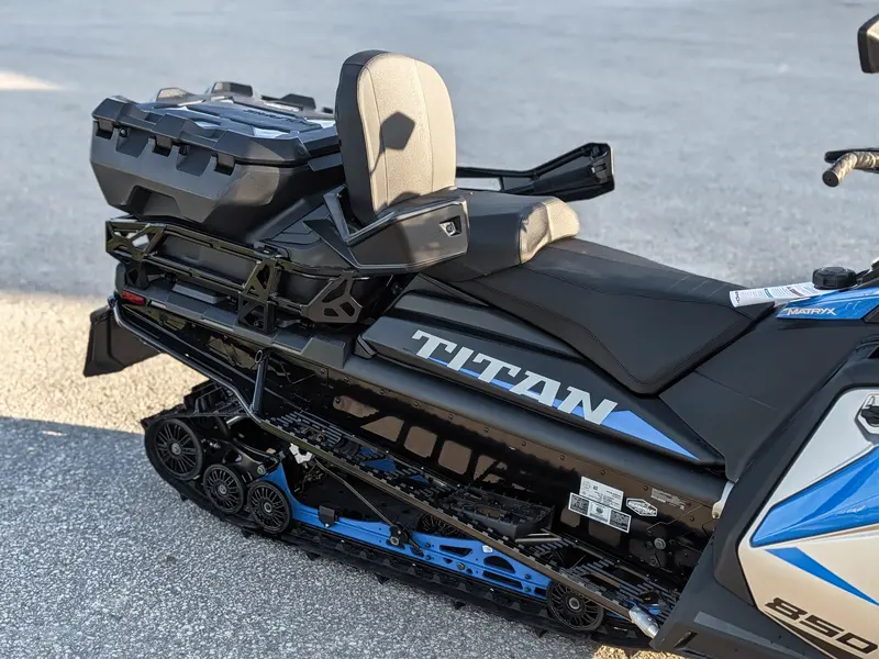 Polaris 850 Titan Adventure Ultimate 155 1.5" // Velocity Blue 2027