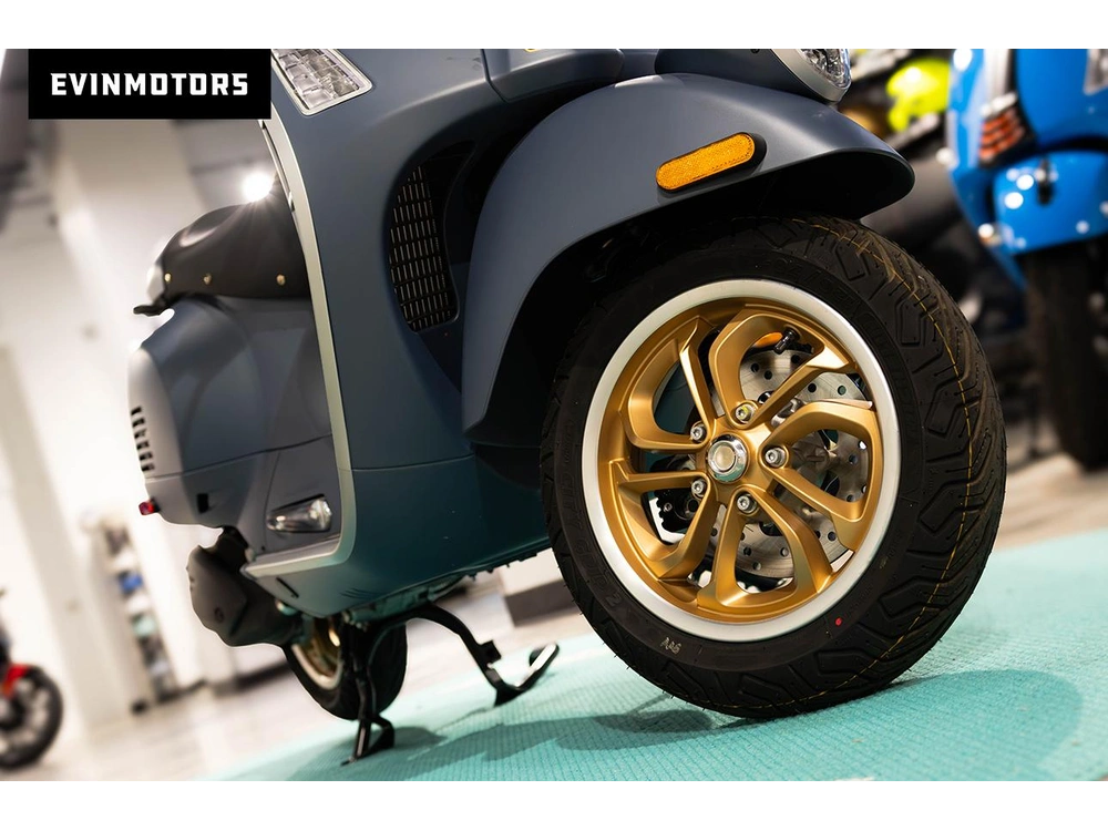 2027 Vespa Gtv Officina 8 310