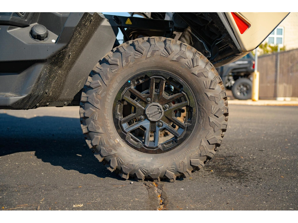 2026 Can-am Defender Max Limited Hd11