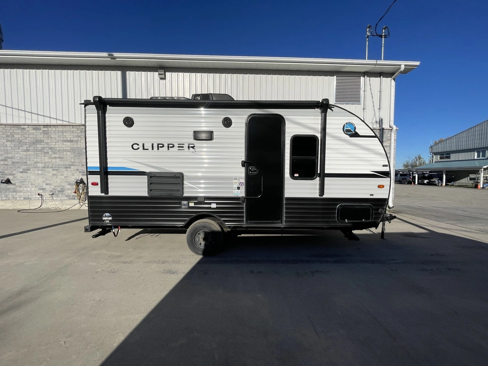 2022 Coachmen Clipper 17fq