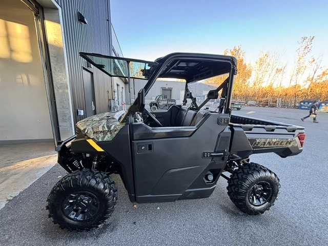 2024 Polaris Ranger 1000 Eps Premium Camo 2 700 Km - Financement 0% Disponible - Beaucoup Ajouts