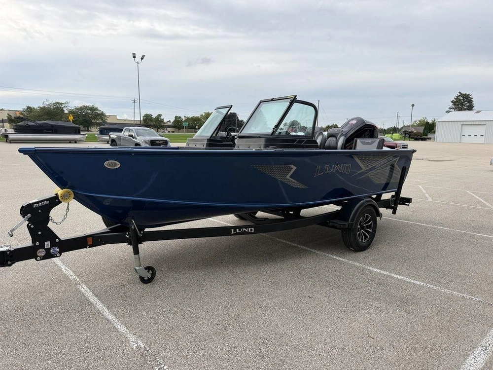 2027 Lund Boat Co 1800 Adventure Sport