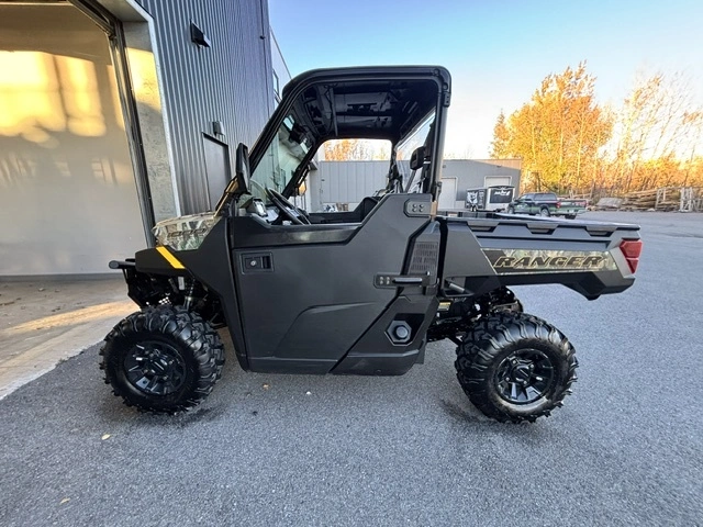 2024 Polaris Ranger 1000 Eps Premium Camo 2 700 Km - Financement 0% Disponible - Beaucoup Ajouts