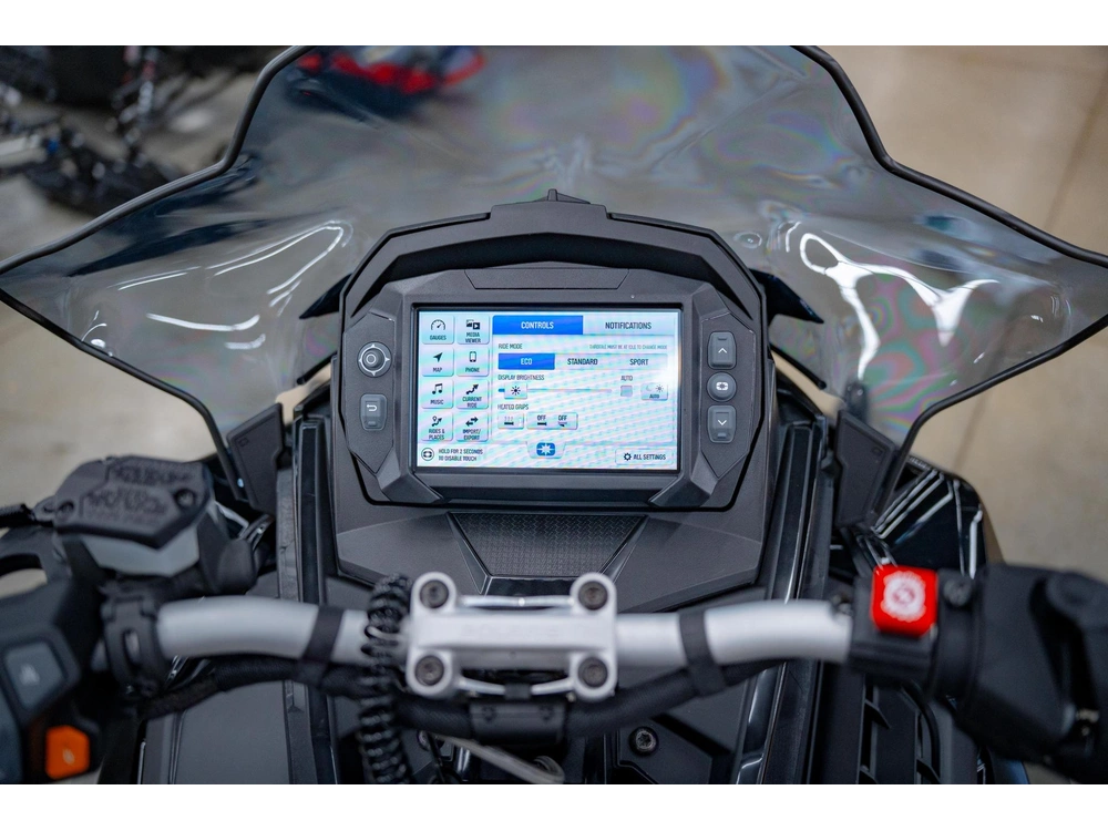 2027 Polaris Prostar S4 Indy Xc