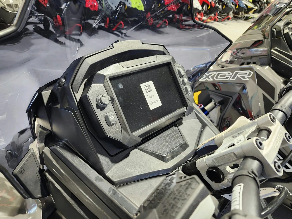 Polaris 650 Indy Xcr 128",7s Display 2024