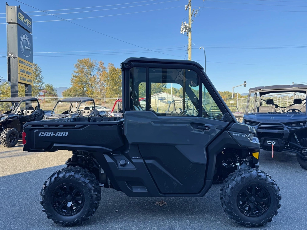 2027 Can-am Defender Dps Cab Hvac Hd10 Twin