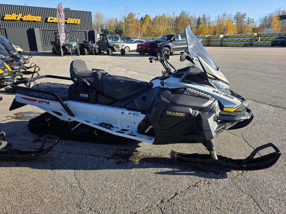 Ski-doo Skandic Le 600r 24'' 2025