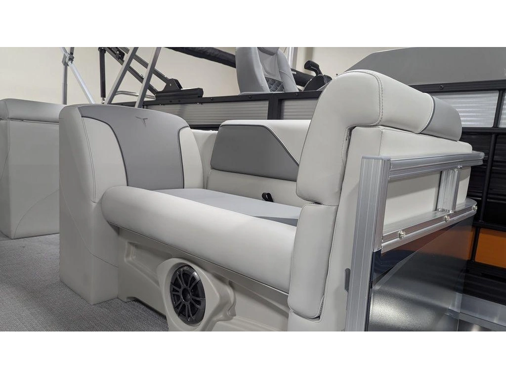 2026 Tahoe Pontoons Sport Cruise 17 Ft