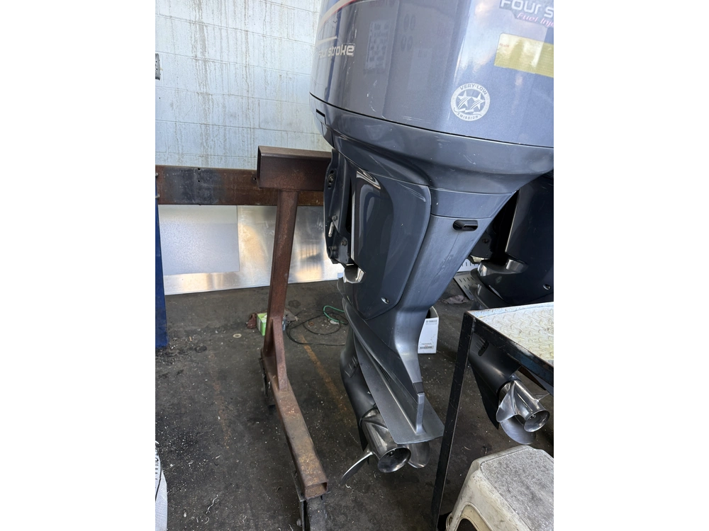 2003 Yamaha Lf225