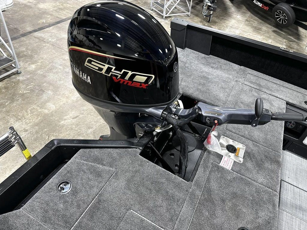 2026 Alumacraft Competitor 175x Tiller