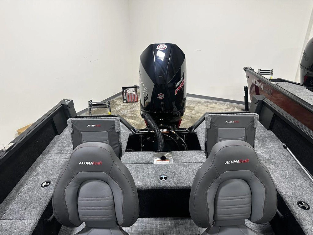 2026 Alumacraft Competitor 185x Sport