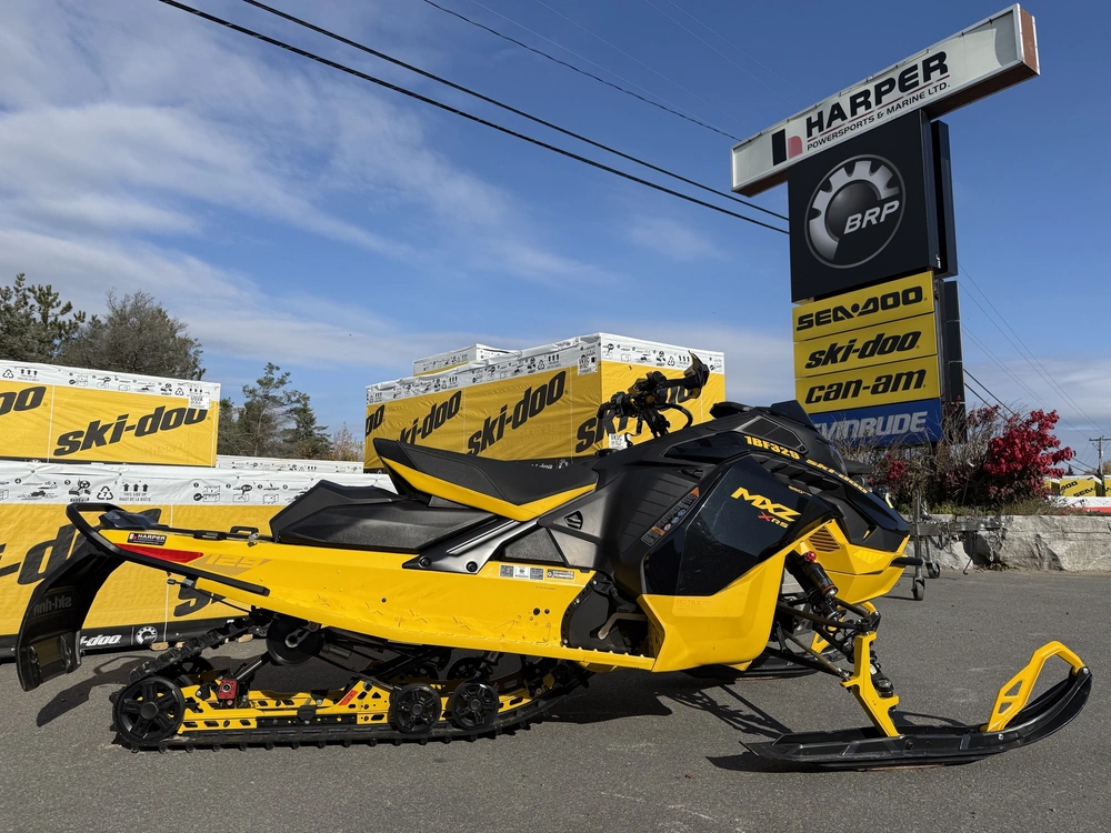 2025 Ski-doo Mxz Xrs 850 E-tec W/touchscreen