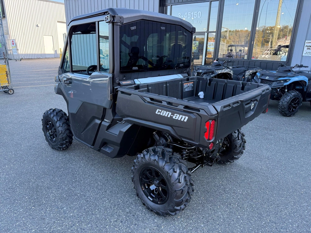 2027 Can-am Defender Dps Cab Hvac Hd10 Twin