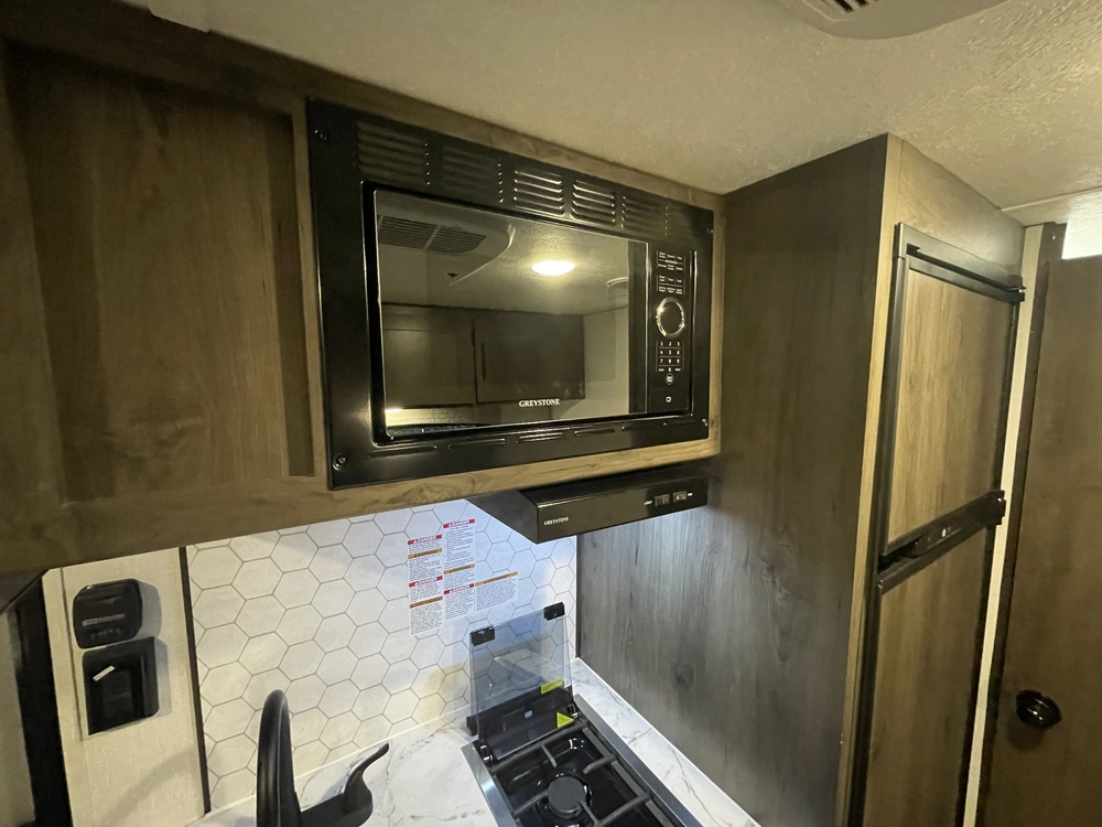 2022 Coachmen Clipper 17fq