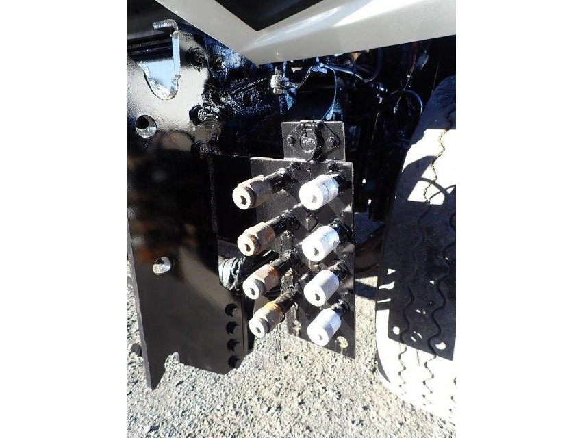 Freightliner 114sd 2015