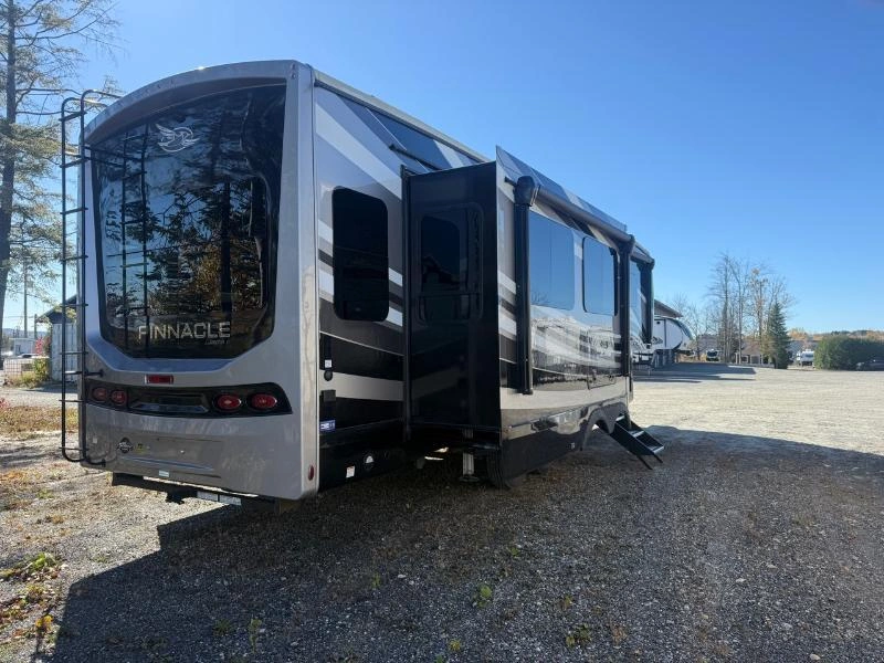 Jayco Pinnacle 32rlts 2023