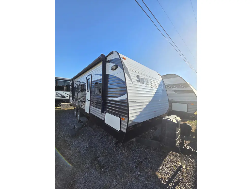 Keystone RV SPRINGDA... Keystone RV SPRINGDA...