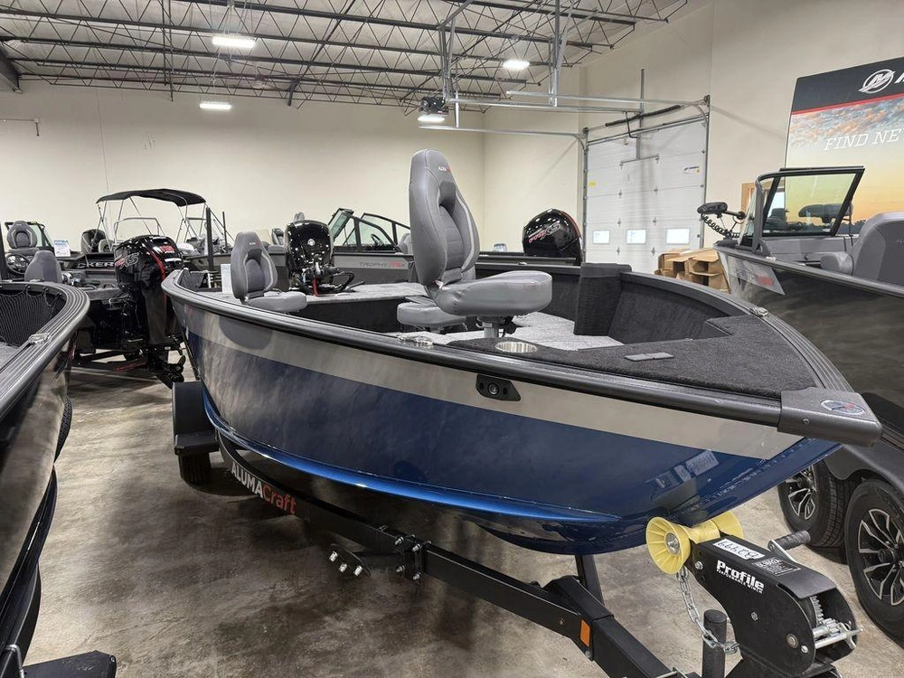 2026 Alumacraft Competitor 185x Tiller