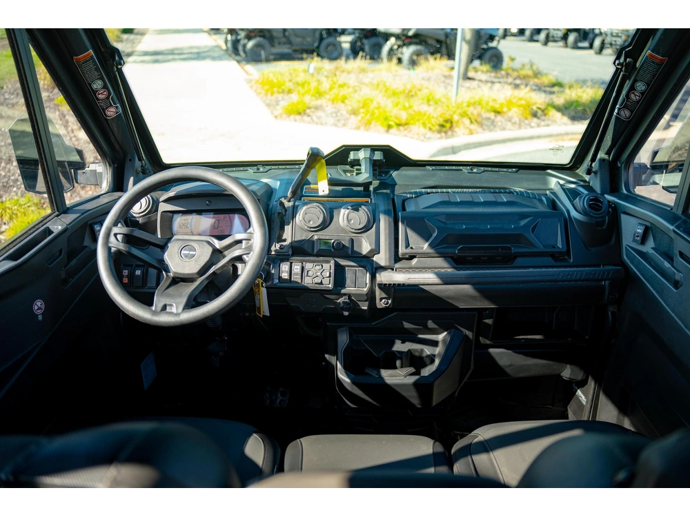 2025 Can-am Defender Max Lone Star Cab Hd10